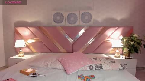 Ari  online show from 4, 2, 2025