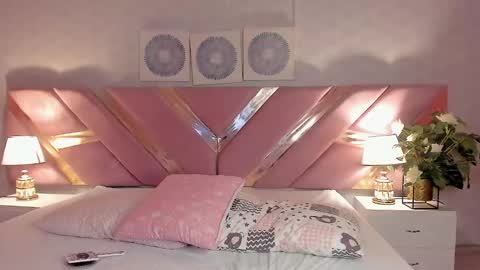 Ari  online show from 5, 2, 2025