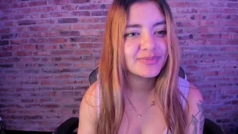 Snapshot of ari_white8 chatting on 5, 2, 2025 Ari online show from 5, 2, 2025