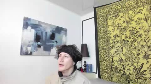 aria y orien  online show from 19, 11, 2025