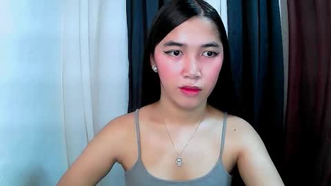 Snapshot of aria_fucks chatting on 12, 10, 2025 ARIA online show from 12, 10, 2025