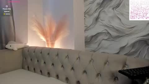 Snapshot of aria_mila chatting on 24, 9, 2025 aria_mila online show from 24, 9, 2025