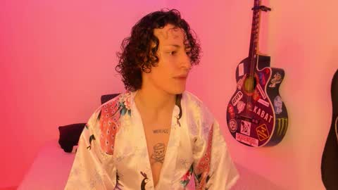 Aria and Orien online show from 6, 2, 2026