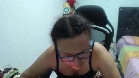 ...Ariana... online show from 1, 11, 2025