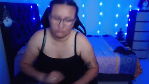 ...Ariana... online show from 6, 11, 2025