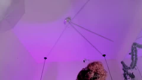 Snapshot of ariadnaaa_ chatting on 22, 11, 2025 Ariadna online show from 22, 11, 2025