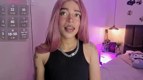 Snapshot of ariadnaaa_ chatting on 25, 11, 2025 Ariadna online show from 25, 11, 2025