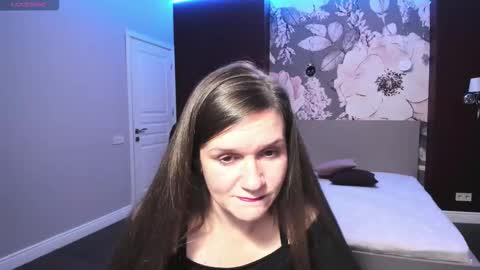 AriaGray online show from 9, 10, 2025