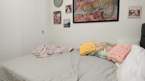 Snapshot of ariah_is_blonde chatting on 14, 11, 2025 Ariah online show from 14, 11, 2025