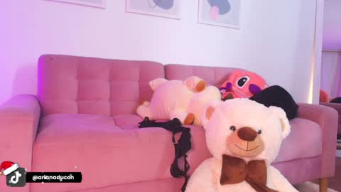   online show from 19, 12, 2024