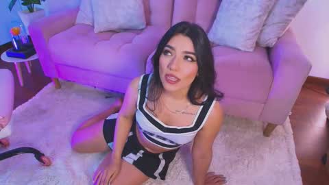   online show from 23, 9, 2025