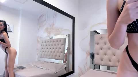 Snapshot of ariana_bleze chatting on 19, 2, 2026 ariana_bleze online show from 19, 2, 2026