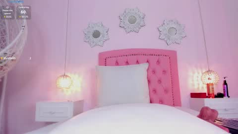 Snapshot of ariana_ceballos chatting on 5, 1, 2025 ARIANA online show from 5, 1, 2025