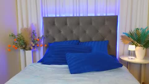 Snapshot of ariana_petite chatting on 19, 3, 2026 Ariana online show from 19, 3, 2026