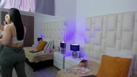 Snapshot of ariana_rouse_ chatting on 17, 3, 2026 ariana online show from 17, 3, 2026