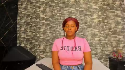 Snapshot of arianaablack chatting on 8, 10, 2025 Ariana online show from 8, 10, 2025