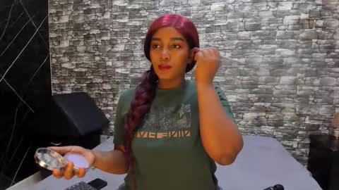 Snapshot of arianaablack chatting on 17, 10, 2025 Ariana online show from 17, 10, 2025