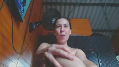 Snapshot of arianathomson chatting on 24, 10, 2025 ARIANA online show from 24, 10, 2025