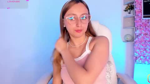 Snapshot of arianna_gren chatting on 10, 10, 2025 Arianna online show from 10, 10, 2025