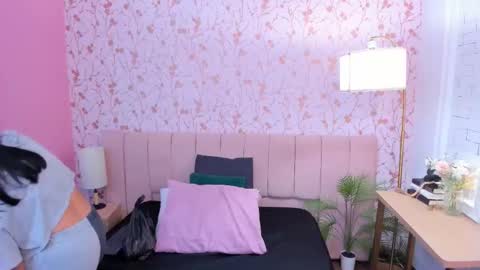 Arianna online show from 17, 12, 2025