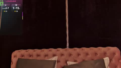 Snapshot of ariannalure chatting on 10, 10, 2025 Arianna online show from 10, 10, 2025