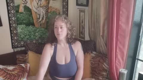 Arielle Ari online show from 6, 3, 2026