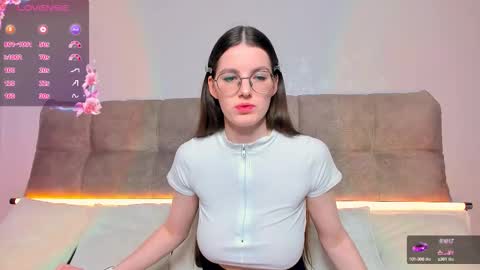 Snapshot of ariellateska chatting on 3, 10, 2025 Ariella online show from 3, 10, 2025