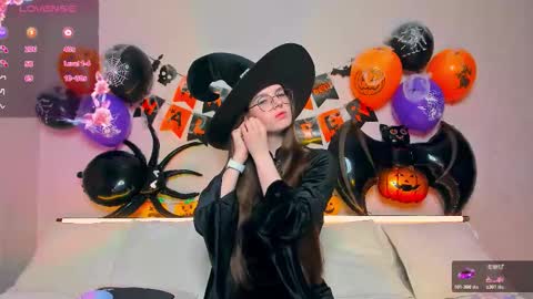 Snapshot of ariellateska chatting on 29, 10, 2025 Ariella online show from 29, 10, 2025