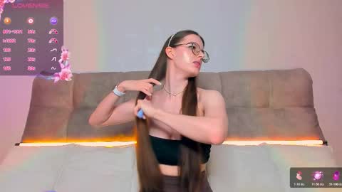 Snapshot of ariellateska chatting on 4, 11, 2025 Ariella online show from 4, 11, 2025