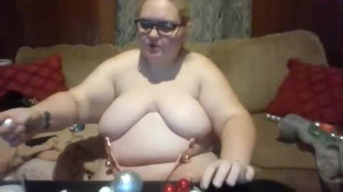 ariellejade06 online show from 5, 12, 2024