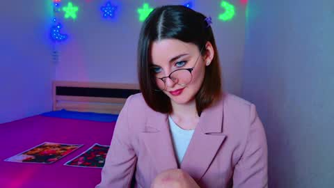 arielstonks_lovee online show from 6, 12, 2024