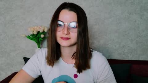 arielstonks_lovee online show from 19, 9, 2025