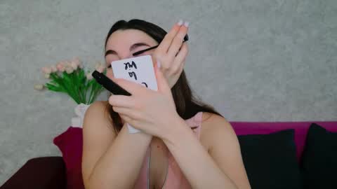 Snapshot of arielstonks_lovee chatting on 10, 11, 2025 arielstonks_lovee online show from 10, 11, 2025