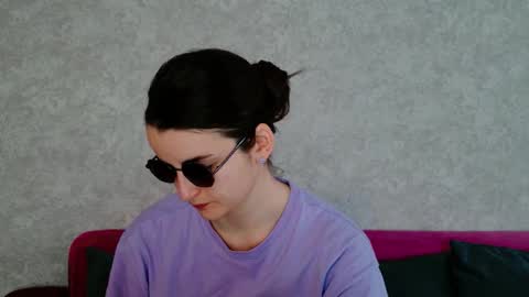 Snapshot of arielstonks_lovee chatting on 2, 12, 2025 arielstonks_lovee online show from 2, 12, 2025