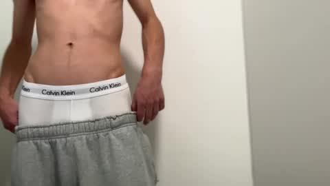 Snapshot of ariestwink chatting on 11, 9, 2025 Aries Twink online show from 11, 9, 2025