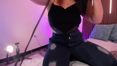  Arianna  online show from 4, 2, 2026