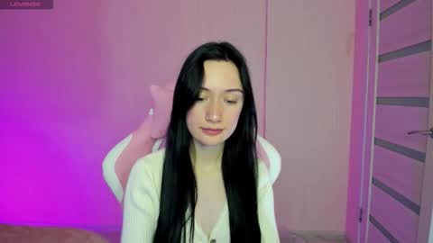 arina_meow19 online show from 8, 10, 2025
