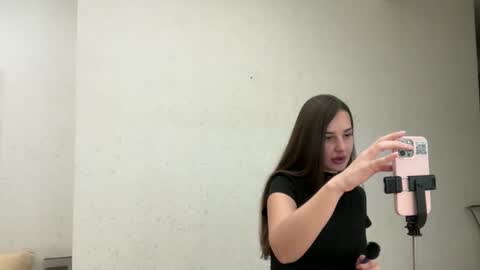 Snapshot of arivelle chatting on 17, 11, 2025 arivelle online show from 17, 11, 2025