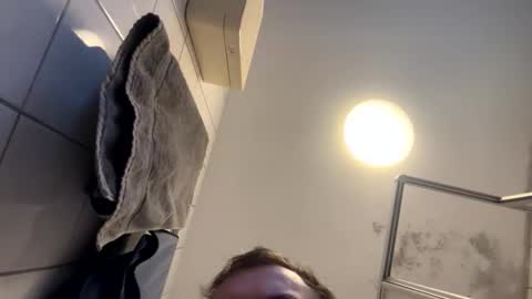 armyskater32 online show from 15, 12, 2025