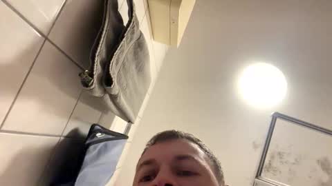 armyskater32 online show from 20, 12, 2025