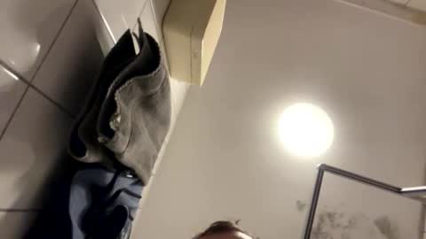 armyskater32 online show from 11, 2, 2026