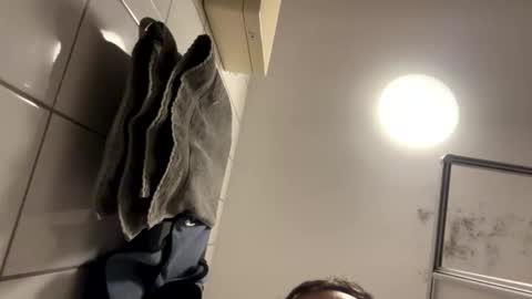 armyskater32 online show from 18, 2, 2026