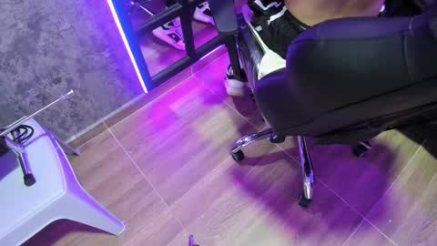 Arohom Lester online show from 18, 1, 2026