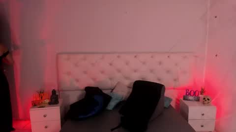 Snapshot of aron_cruz12 chatting on 11, 10, 2025 Aron cruz online show from 11, 10, 2025