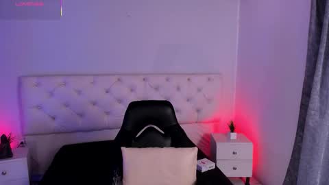 Snapshot of aron_cruz12 chatting on 13, 11, 2025 Aron cruz online show from 13, 11, 2025