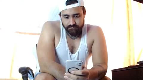 Snapshot of aronmiller404 chatting on 14, 2, 2026 aronmiller online show from 14, 2, 2026