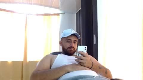 Snapshot of aronmiller404 chatting on 5, 3, 2026 aronmiller online show from 5, 3, 2026