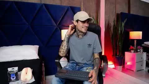 aronmuller_ online show from 18, 9, 2025
