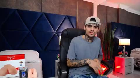 aronmuller_ online show from 20, 9, 2025