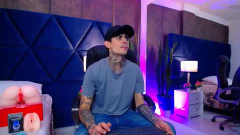 aronmuller_ online show from 22, 9, 2025